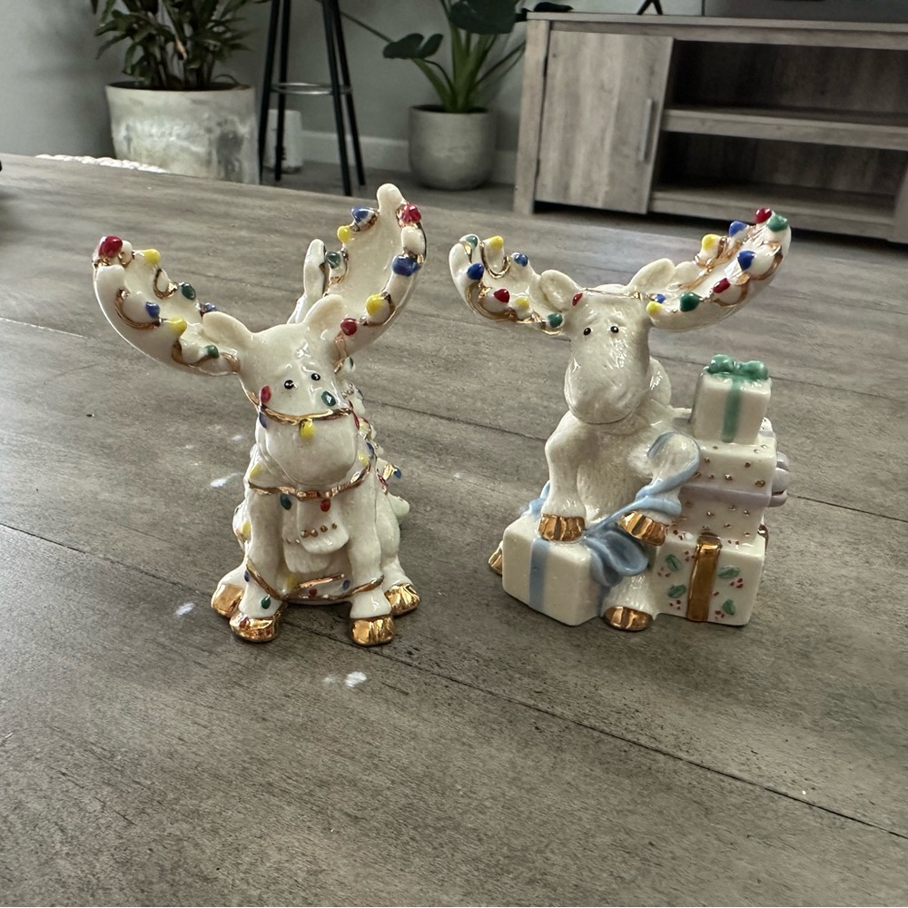 Lenox Collections: The Merry Moose Salt and Pepper Set